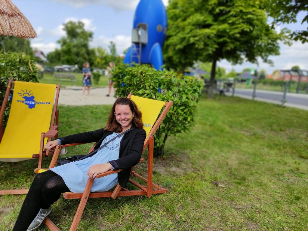 Nadine Schnittke im Liegestuhl