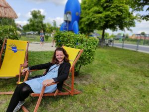 Nadine Schnittke im Liegestuhl