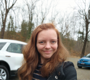 Nadine Schnittke draußen